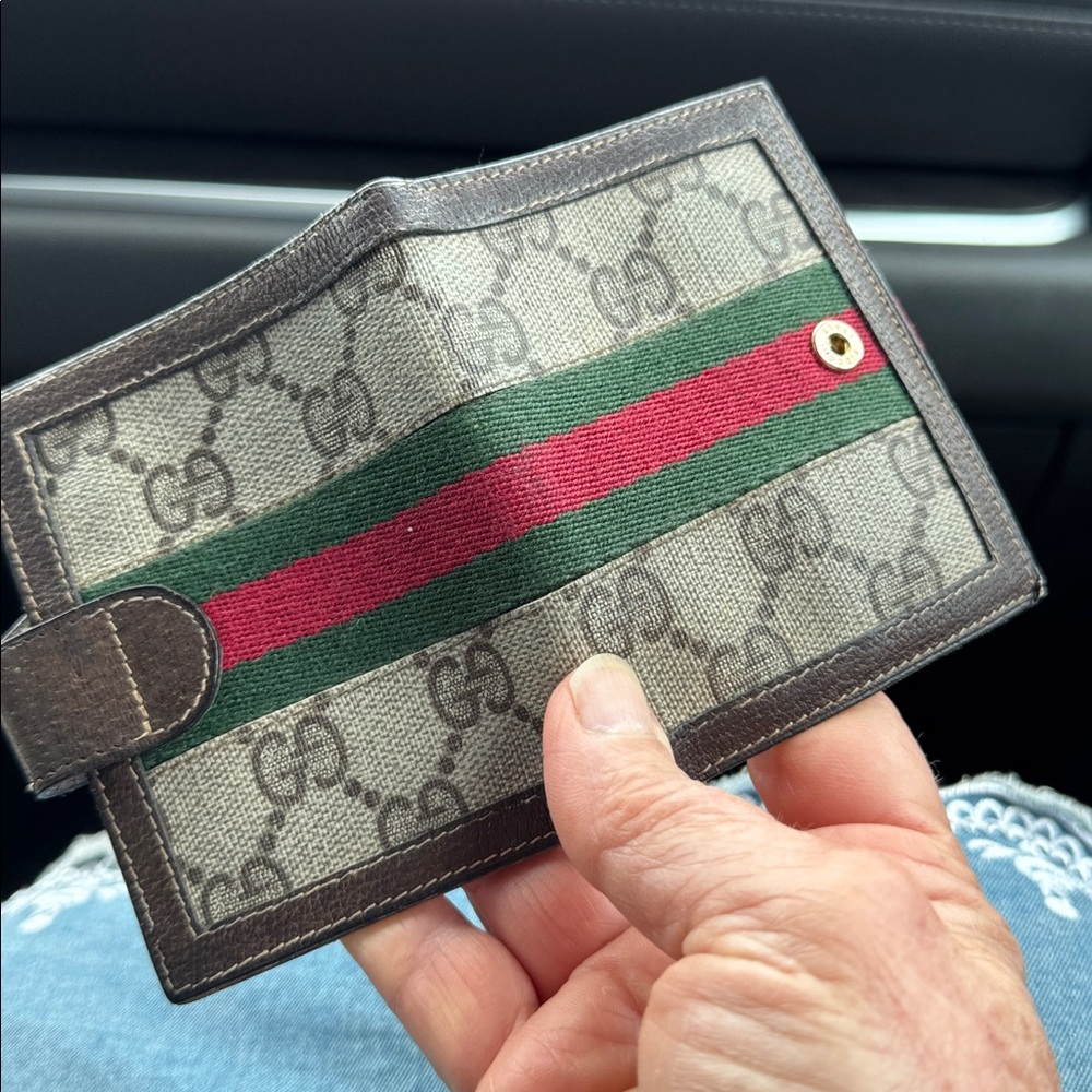 Gucci GG supreme bi-fold  Beige and Brown small Wallet with Red and Green - Picture 3 of 7
